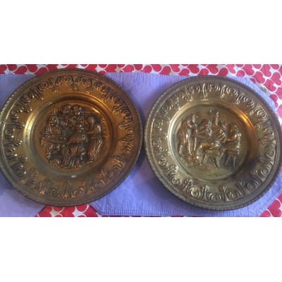 Vintage 2 Brass Copper Wall  Plaque English Scenes 11 1/2 Inches Diameter   302630050003